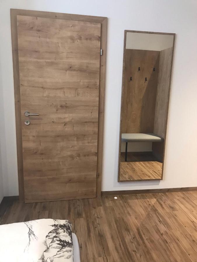 וואגריין Appartement Fritzl מראה חיצוני תמונה
