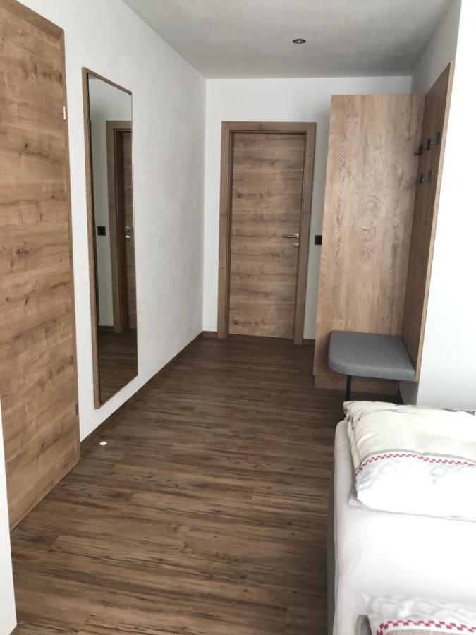 וואגריין Appartement Fritzl מראה חיצוני תמונה