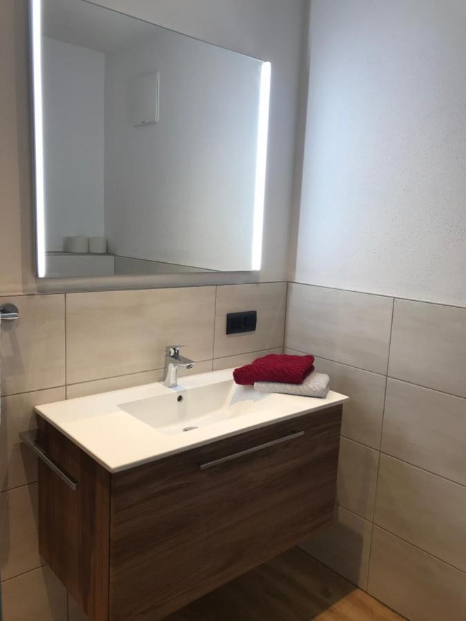 וואגריין Appartement Fritzl מראה חיצוני תמונה