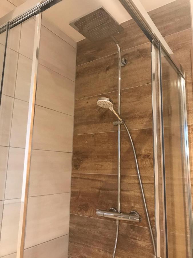 וואגריין Appartement Fritzl מראה חיצוני תמונה