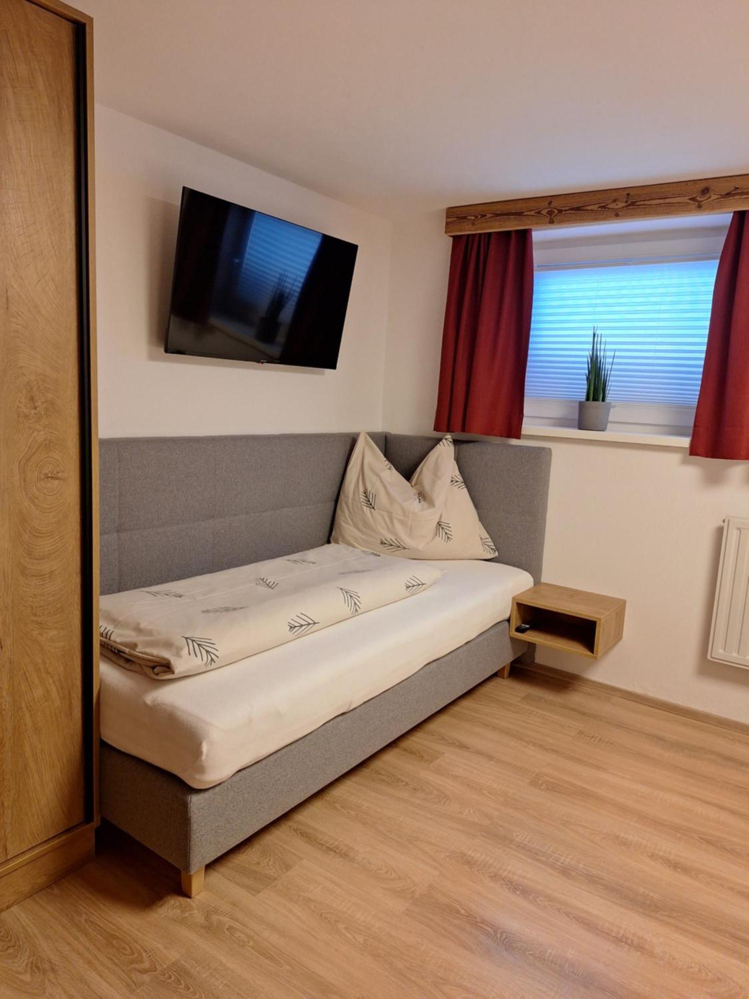 וואגריין Appartement Fritzl מראה חיצוני תמונה