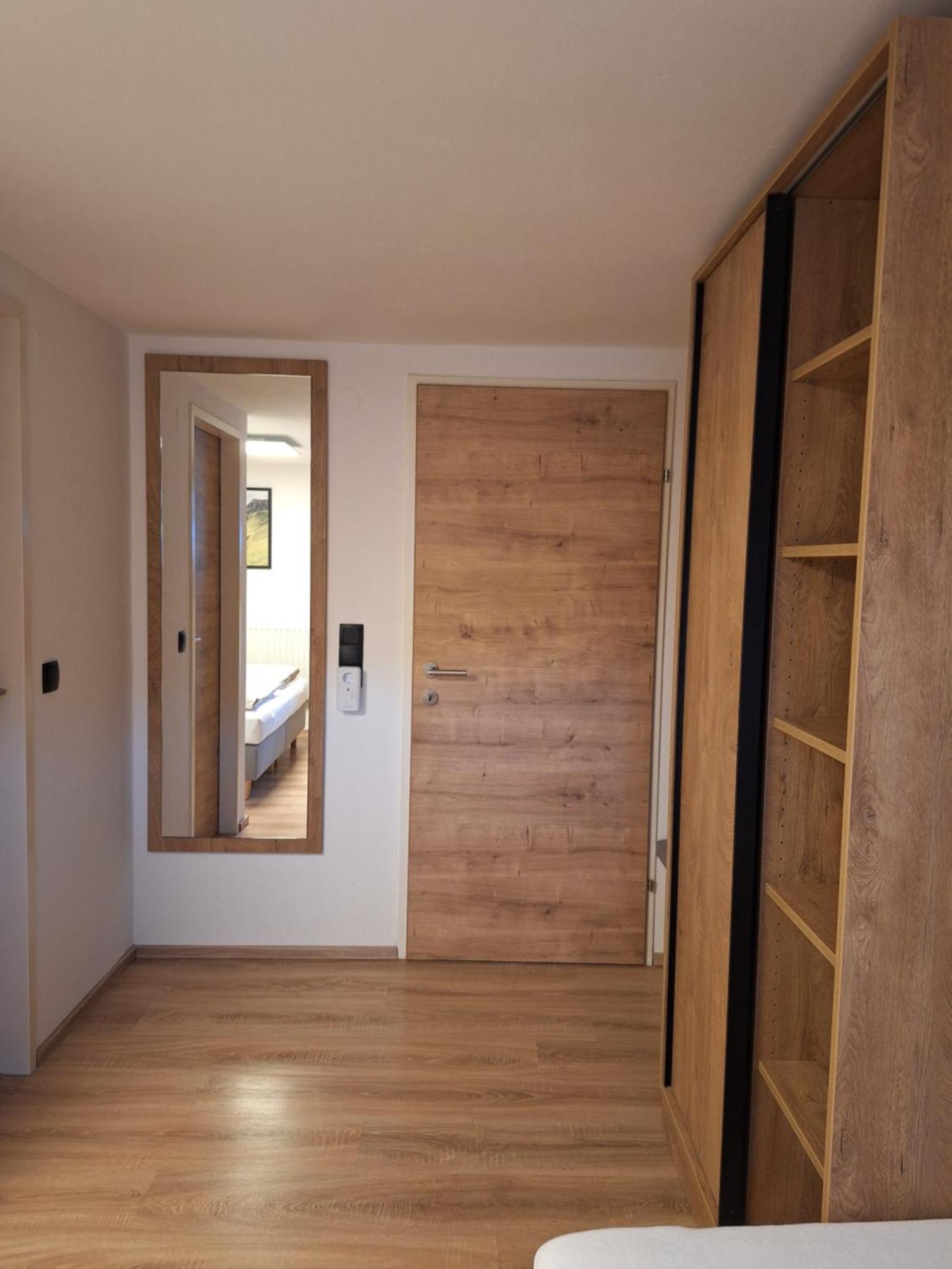 וואגריין Appartement Fritzl מראה חיצוני תמונה